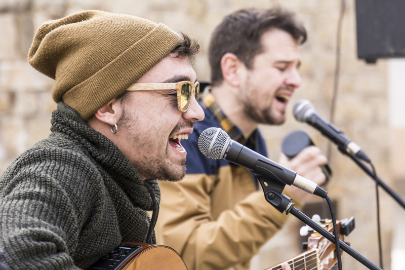Live Music 85